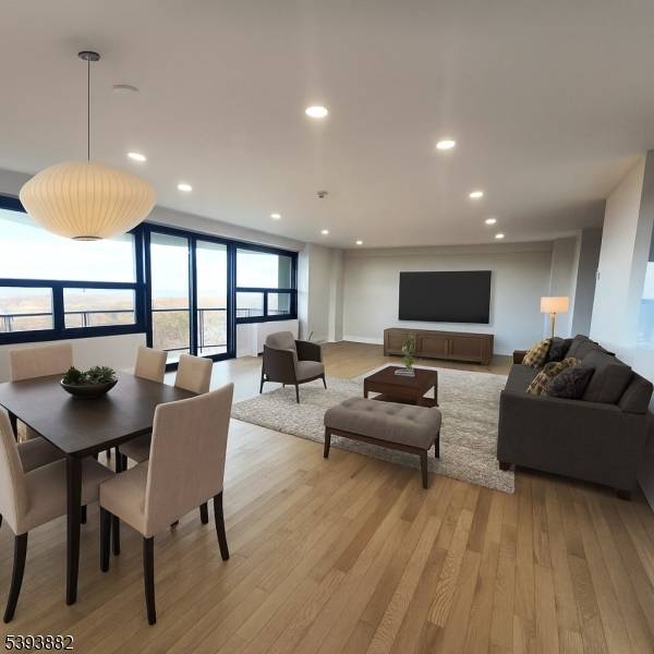 Verona Twp., NJ 07044,2 Claridge Dr #5CW