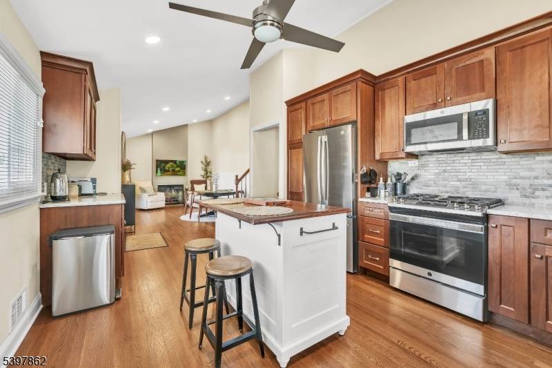 Woodbridge Twp., NJ 07067,99 Cameo Pl