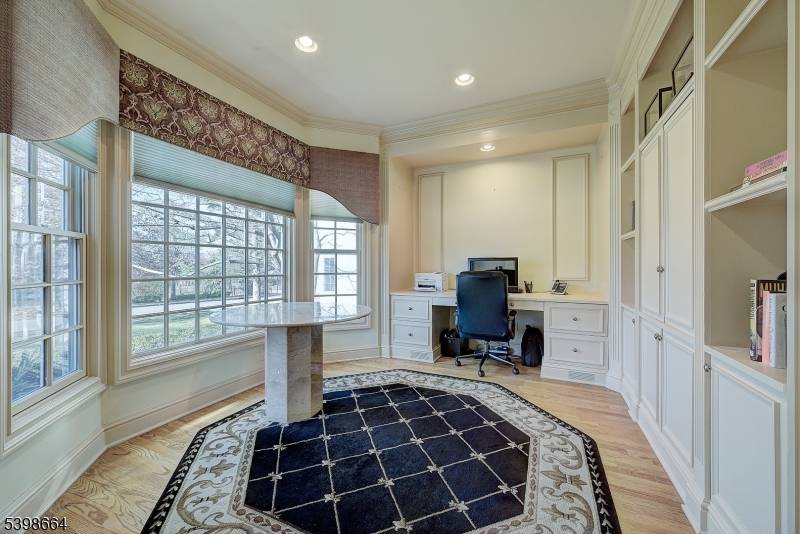 Livingston Twp., NJ 07039,6 Norman Ct