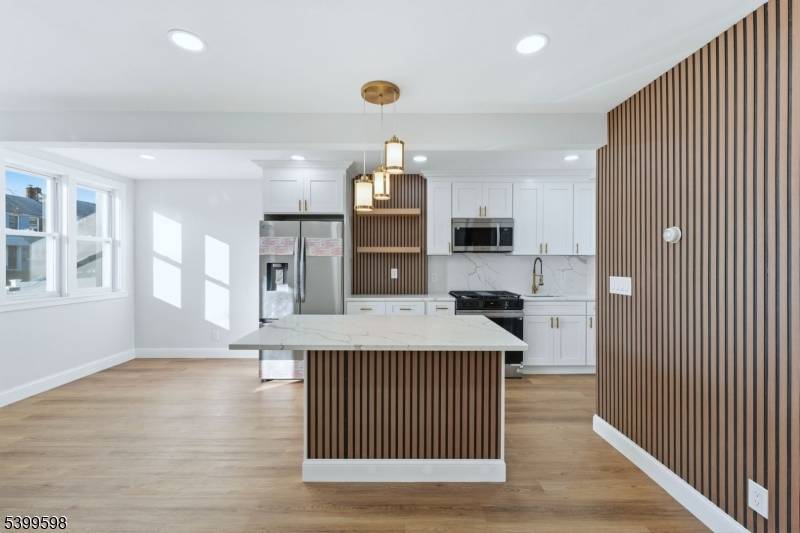 Dover Town, NJ 07801,98 Baker St