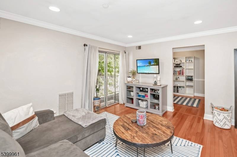 Mount Arlington Boro, NJ 07856,52 Brookside Ln