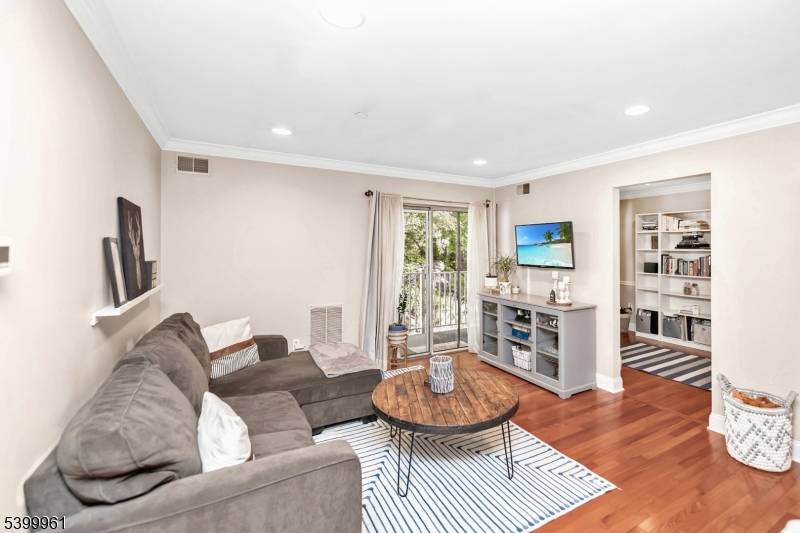 Mount Arlington Boro, NJ 07856,52 Brookside Ln