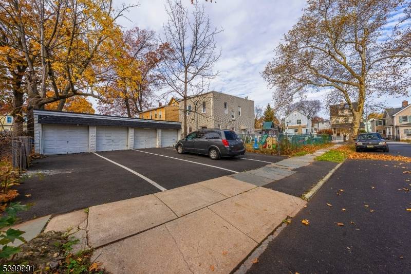 East Orange City, NJ 07018,311 Elmwood Ave