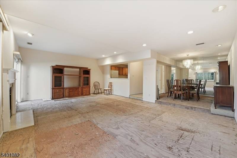 East Hanover Twp., NJ 07936,137 Castle Ridge Dr