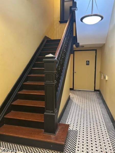 Bayonne City, NJ 07002,36 W 14Th St Unit 201 #201