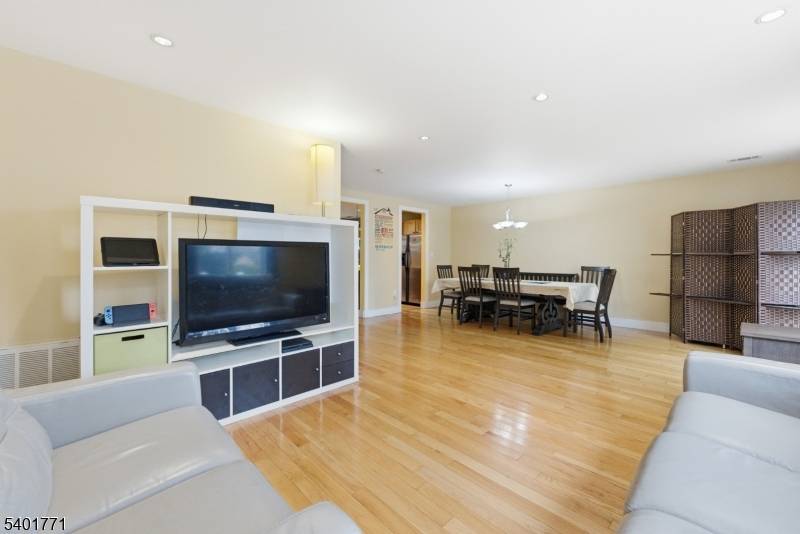 Old Bridge Twp., NJ 07747,10 Coventry Ct