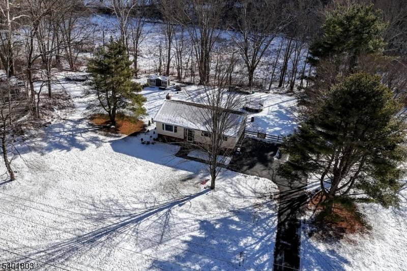 Hampton Twp., NJ 07860,76 County Road 521