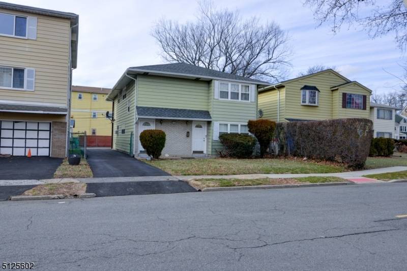 East Orange City, NJ 07017,295 N Park St