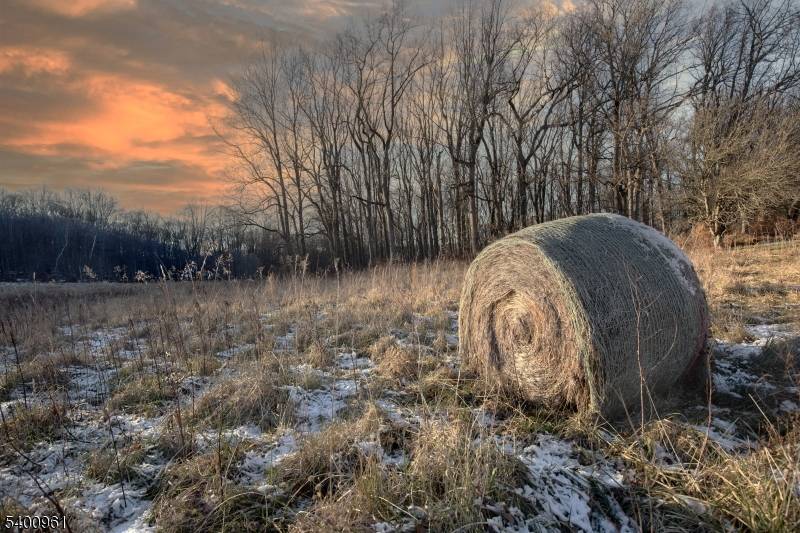 Tewksbury Twp., NJ 07830,11 Logan Dr.