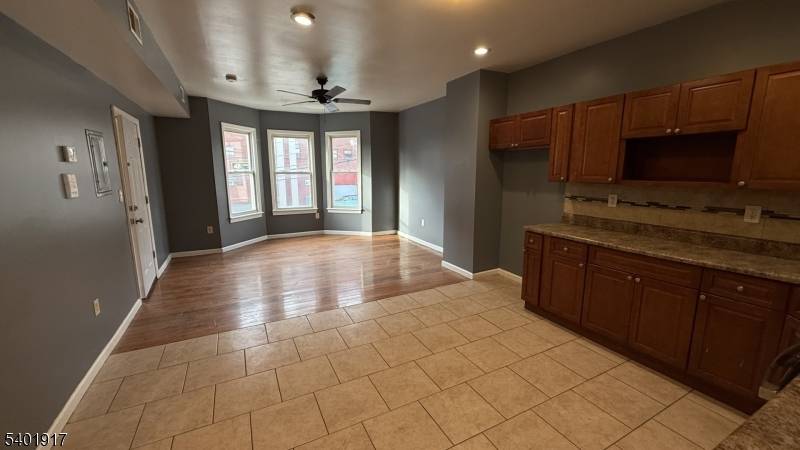 Newark City, NJ 07108,134 Milford Ave 2 Fl