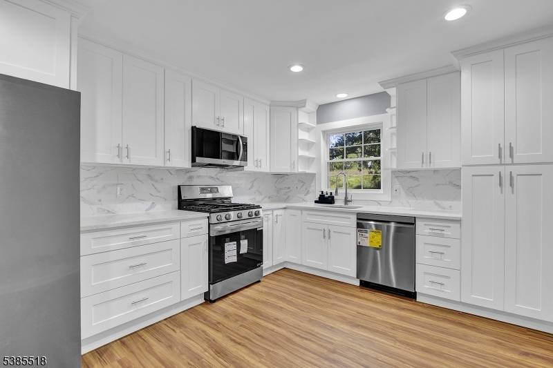 Chatham Twp., NJ 07928,42 Stonewyck Dr