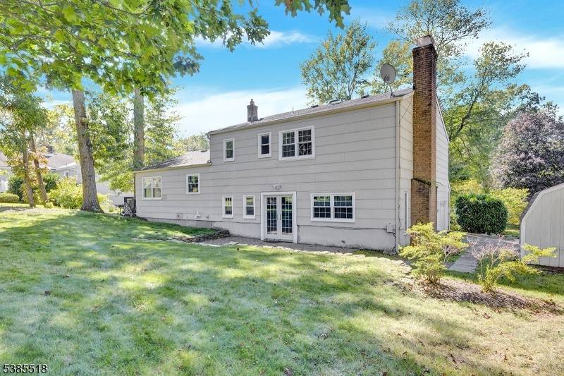 Chatham Twp., NJ 07928,42 Stonewyck Dr