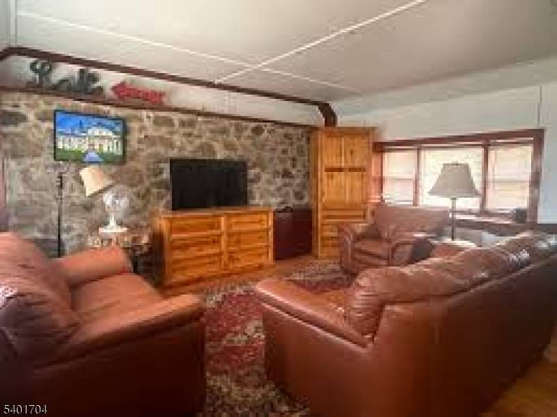 Readington Twp., NJ 08833,6 Round Valley Rd