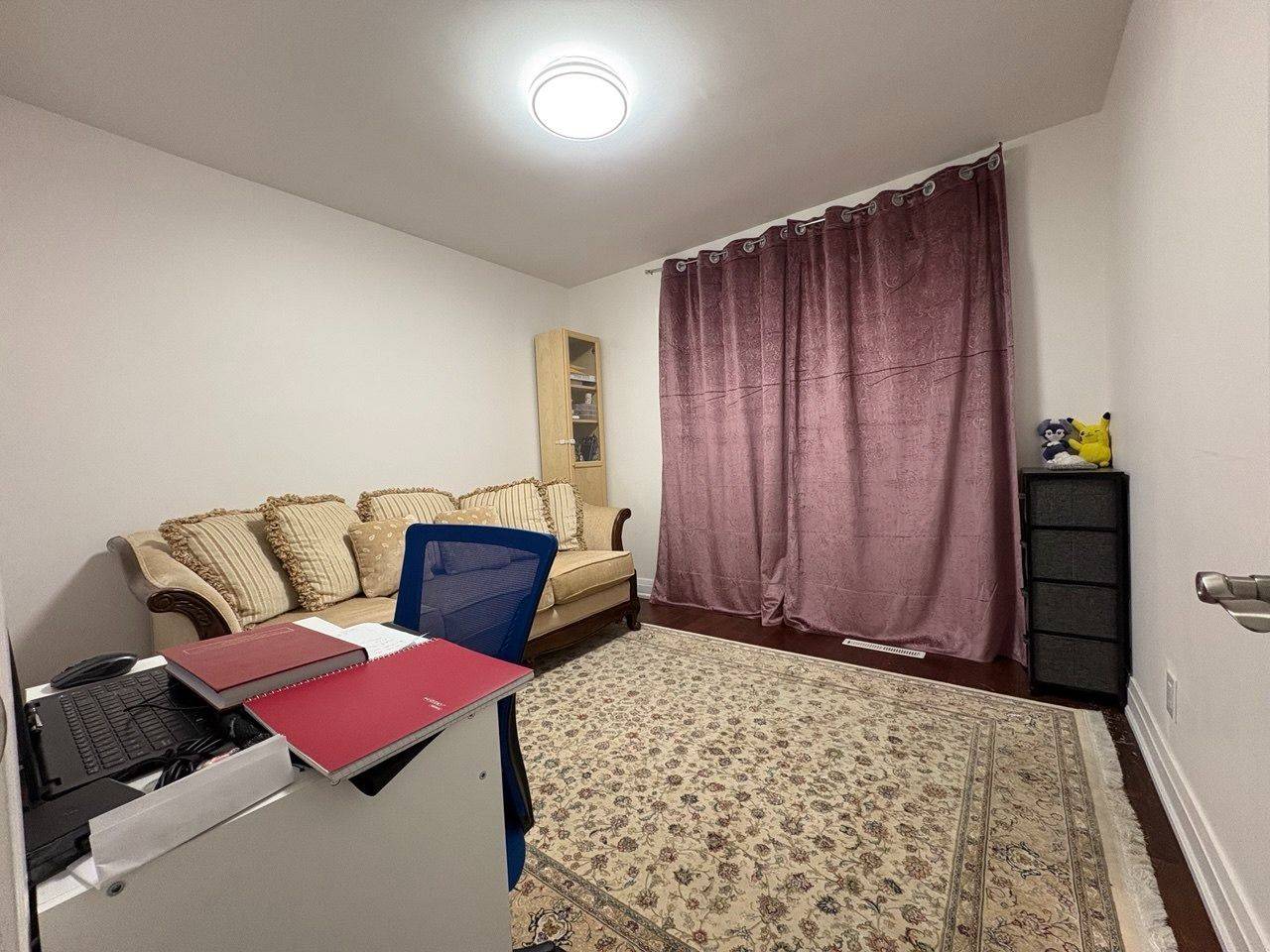 Toronto E04, ON M1R 4T1,92 Crocus DR