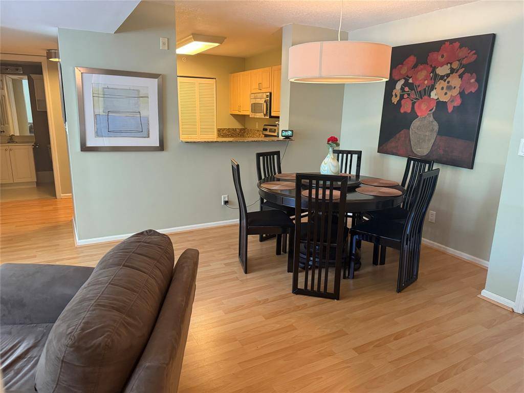 Dania Beach, FL 33004,619 E Sheridan St #203