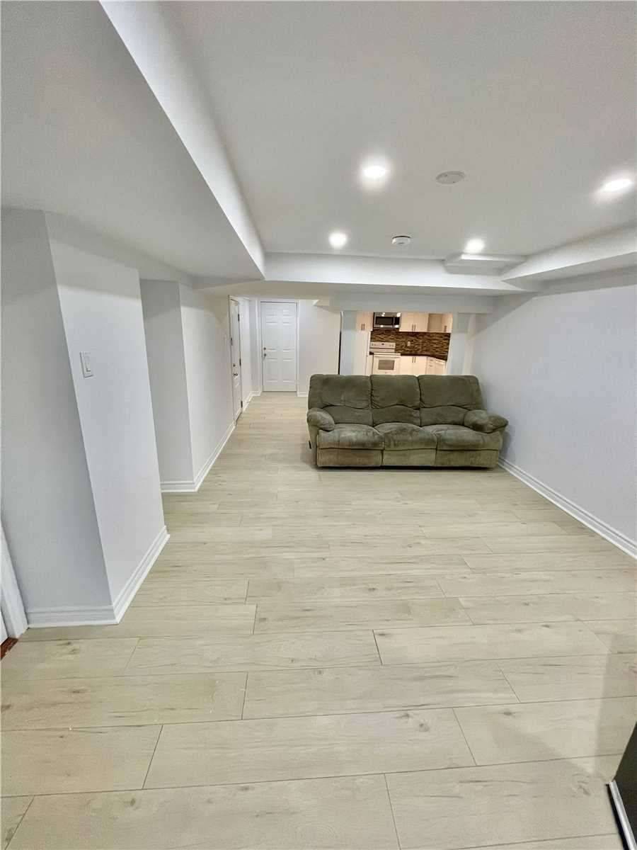 Newmarket, ON L3X 2Y6,432 Sydor CT #Lower