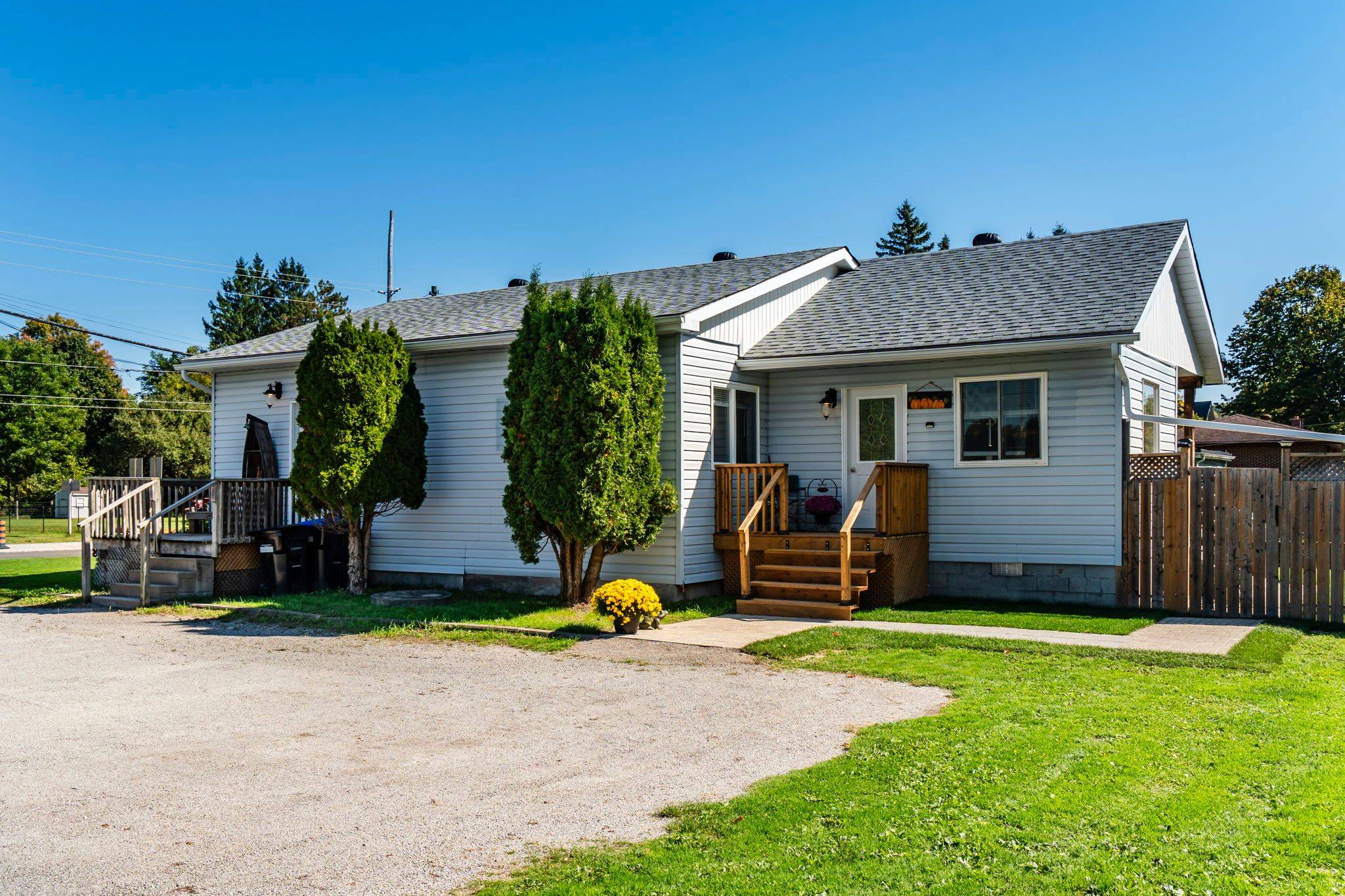 Tiny, ON L0K 2E0,8254 93 HWY