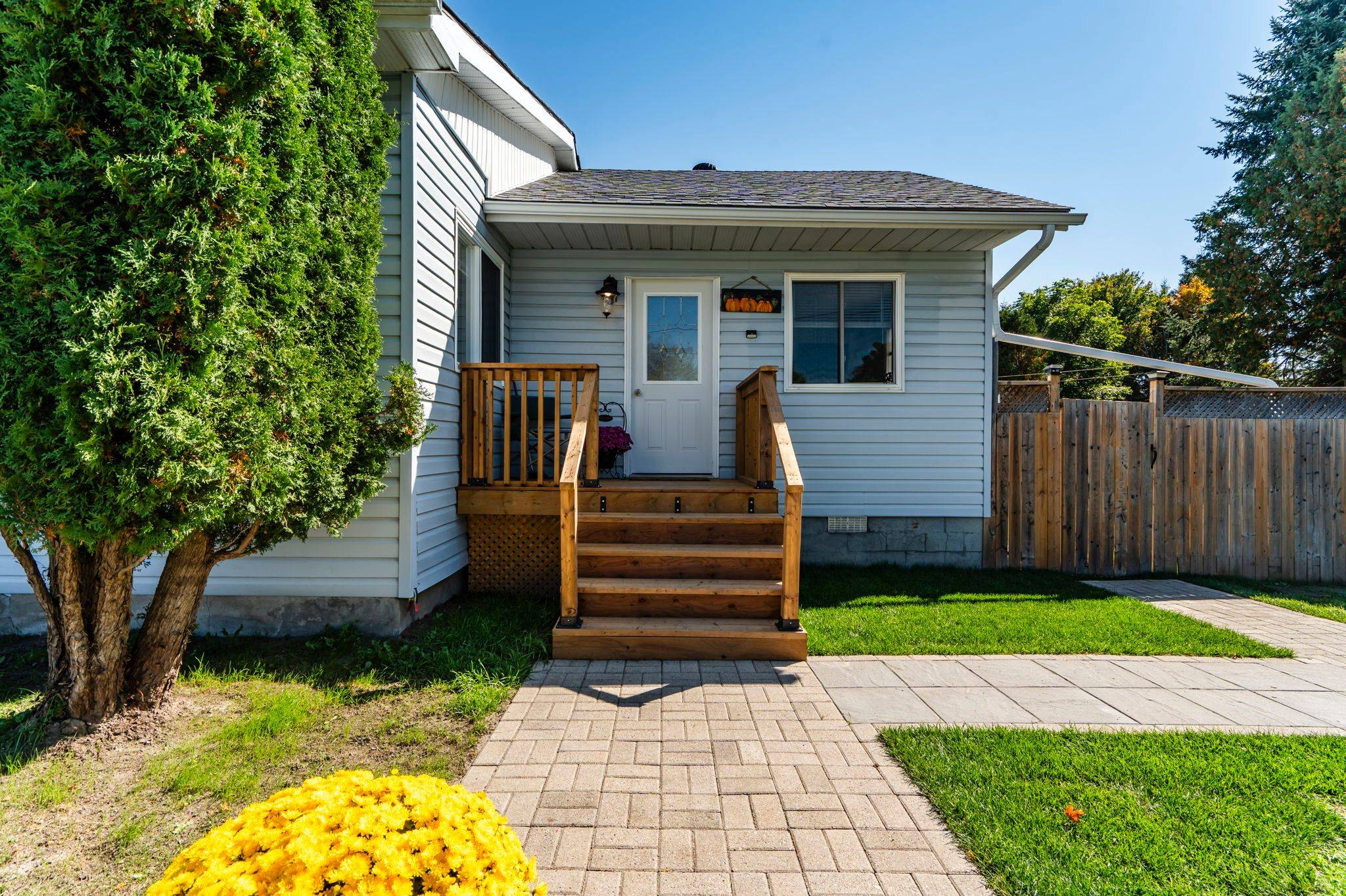 Tiny, ON L0K 2E0,8254 93 HWY