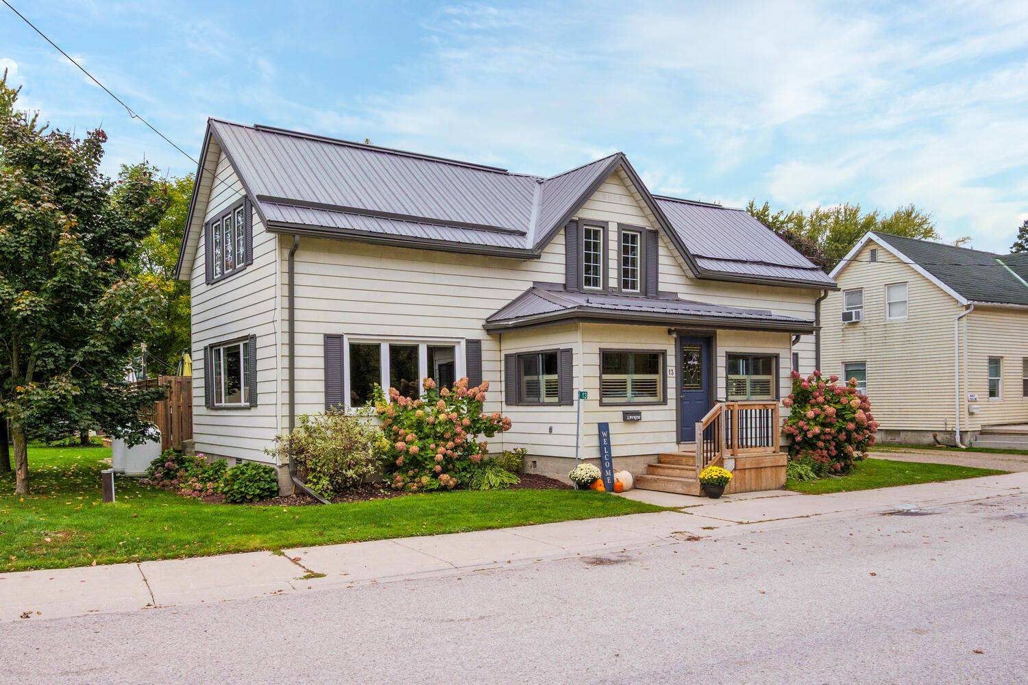 Brockton, ON N0G 1J0,13 King ST