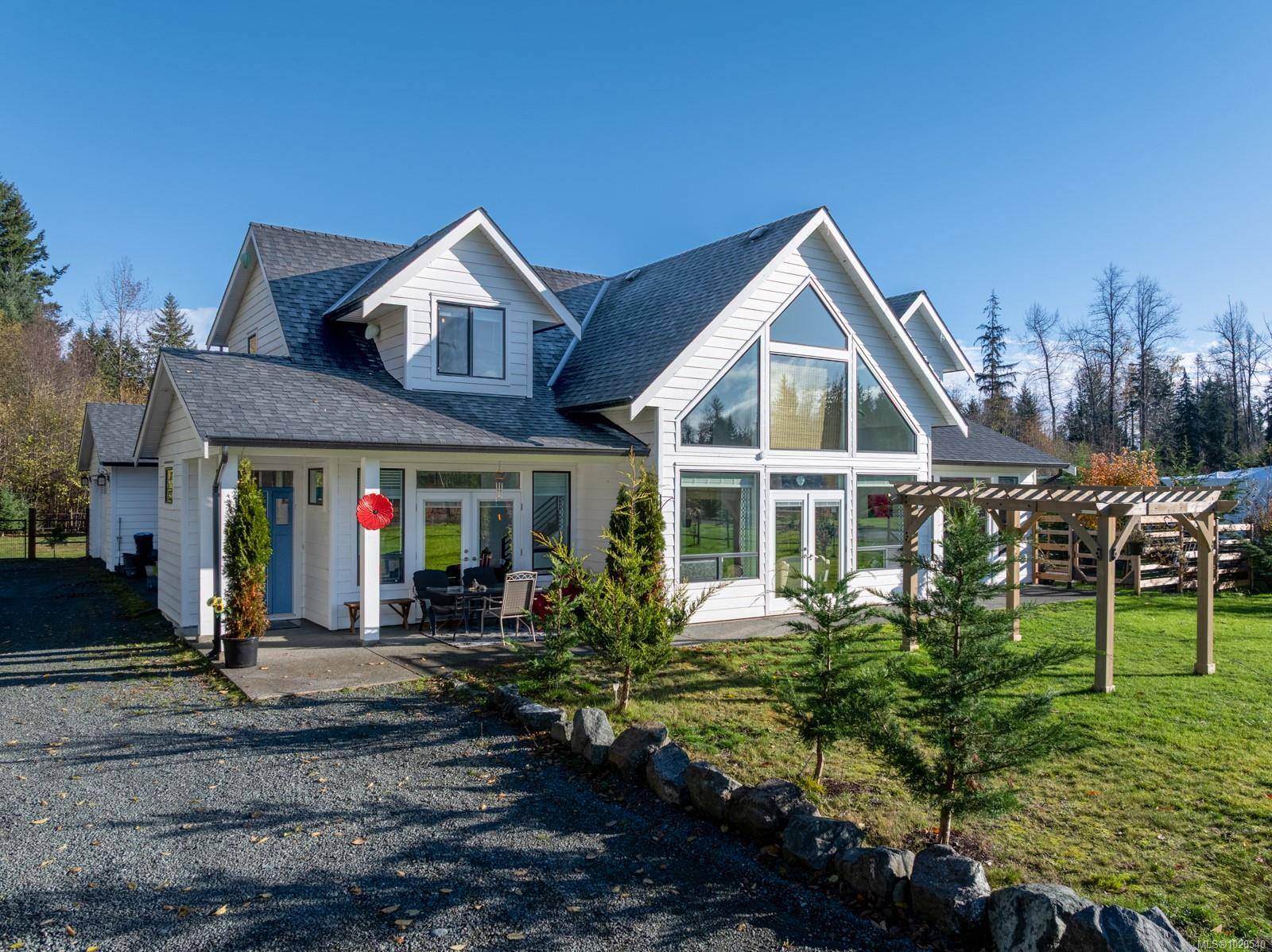 Black Creek, BC V9J 1K3,8740 Oyster River Way