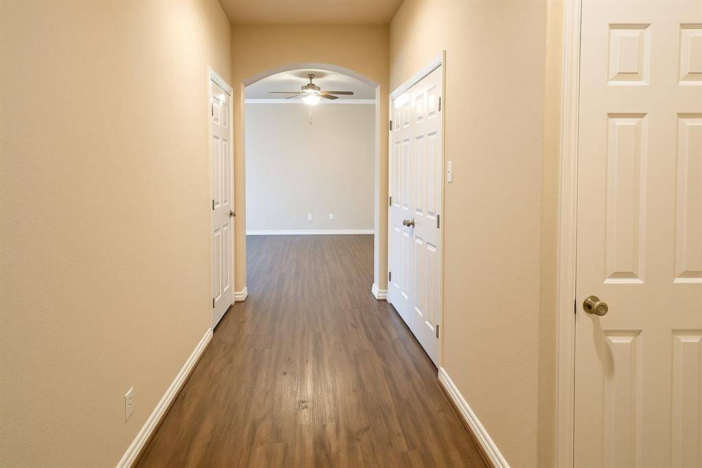 Kaufman, TX 75142,811 S Wilson Street