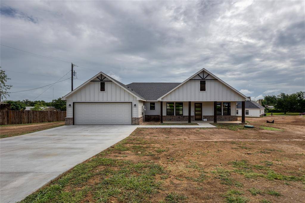 Jacksboro, TX 76458,232 Prairie Street