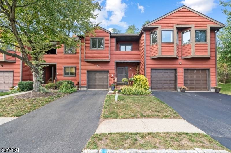 Raritan Twp., NJ 08822,402 Clark Cir