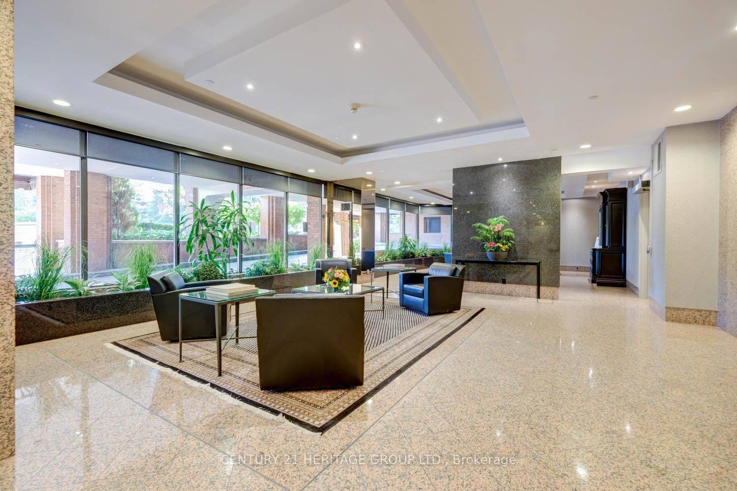 Toronto C04, ON M4N 3N8,2900 Yonge ST #101