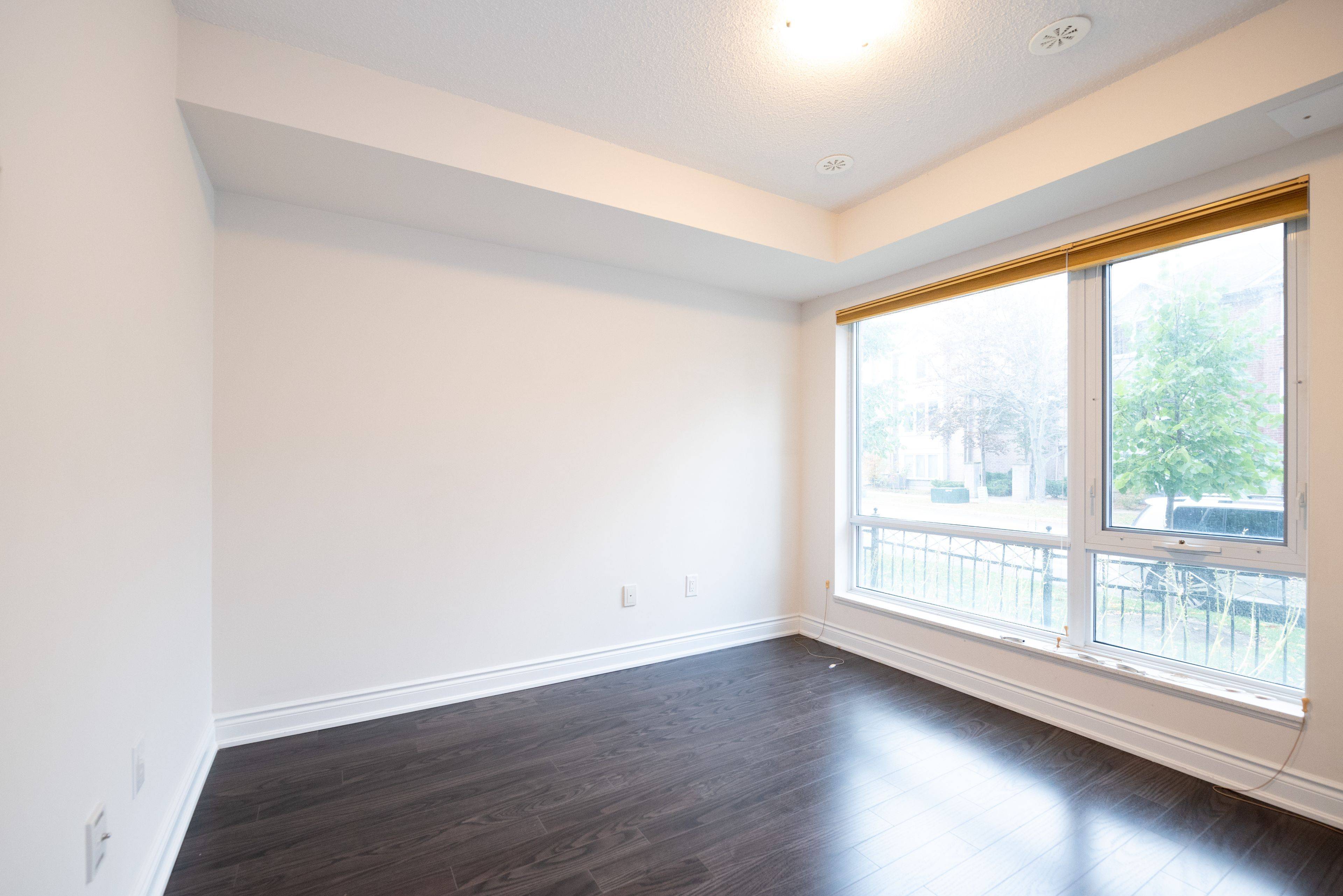 Markham, ON L3T 0B9,319 South Park RD