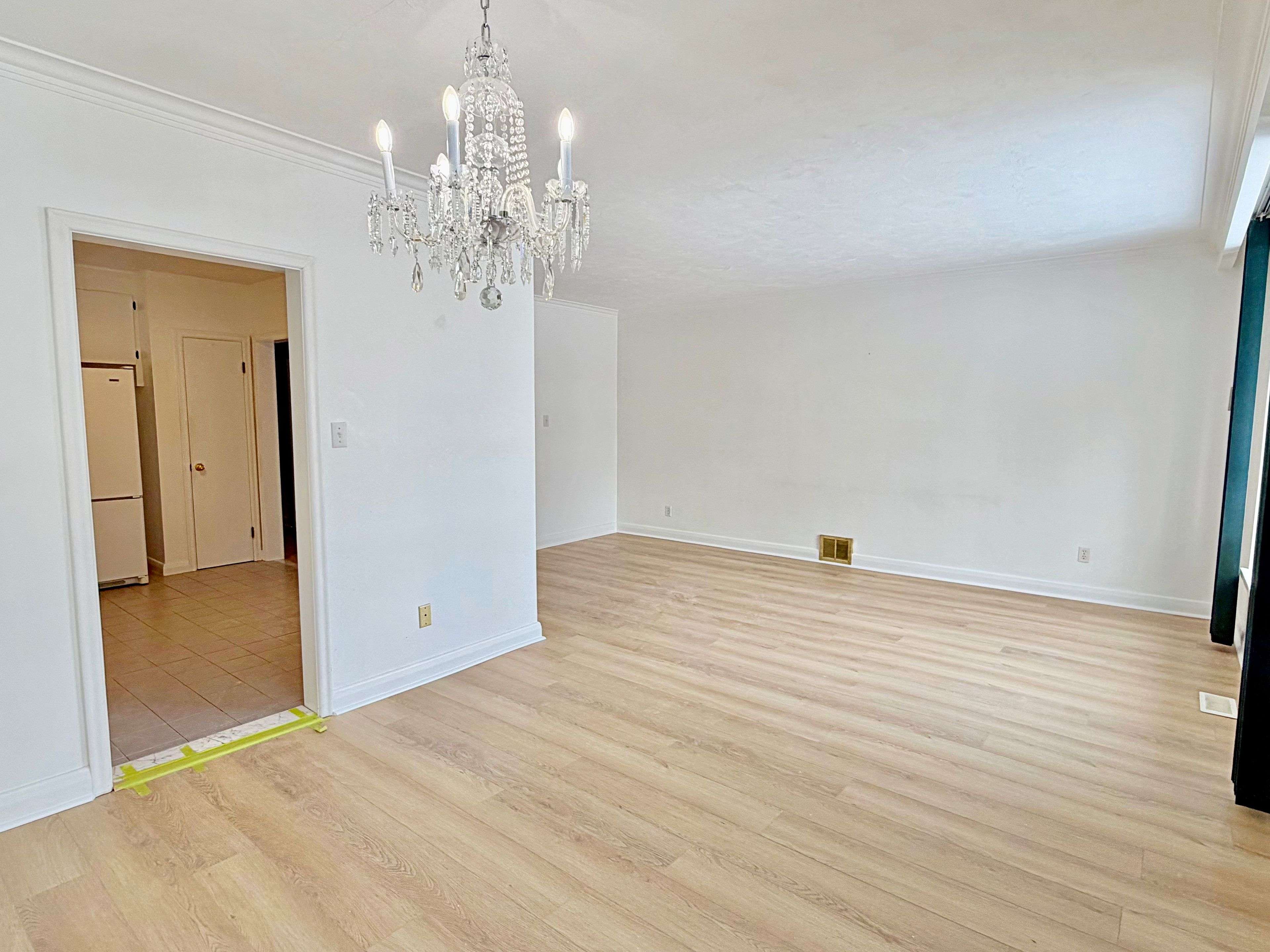 Richmond Hill, ON L4C 3N4,50 Tormore DR