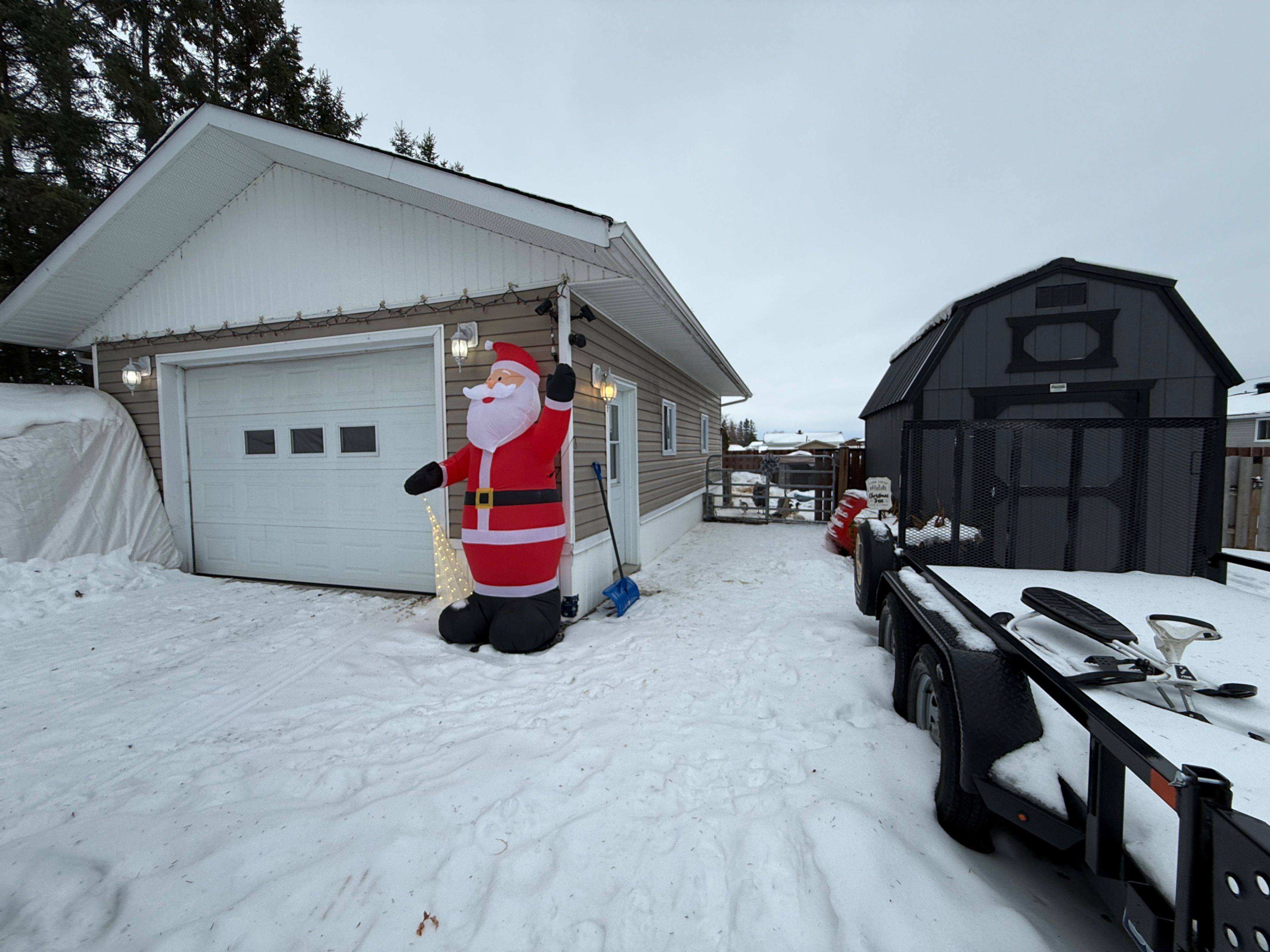 Temiskaming Shores, ON P0J 1P0,140 Caroline CT