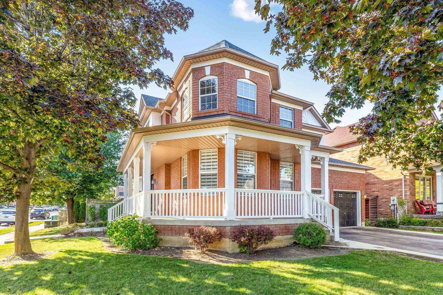 Brampton, ON L6P 1A2,52 Brock DR