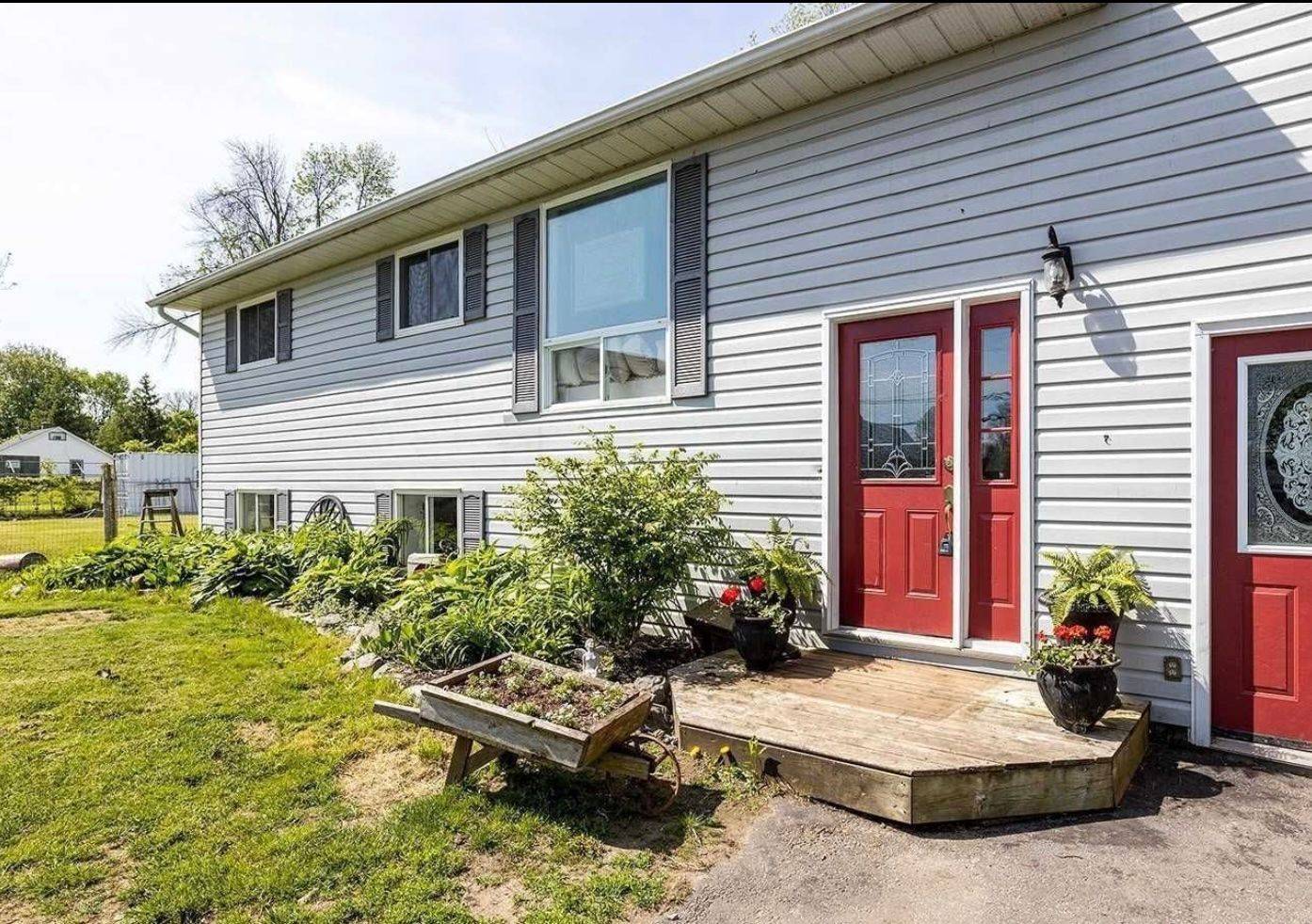 Prince Edward County, ON K8N 4Z7,1-735 County Rd 28 RD N