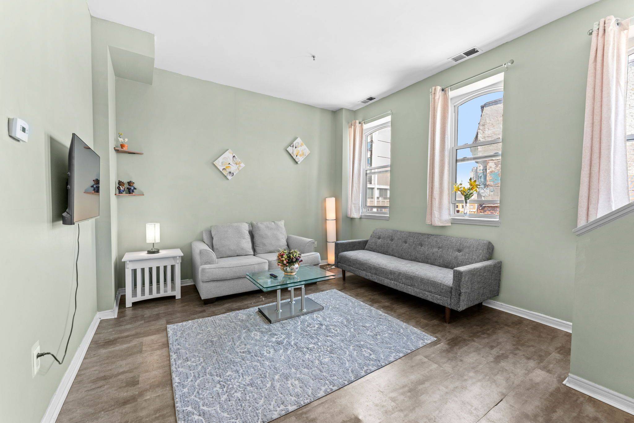 London East, ON N6A 3C7,366 Richmond ST #Unit 5