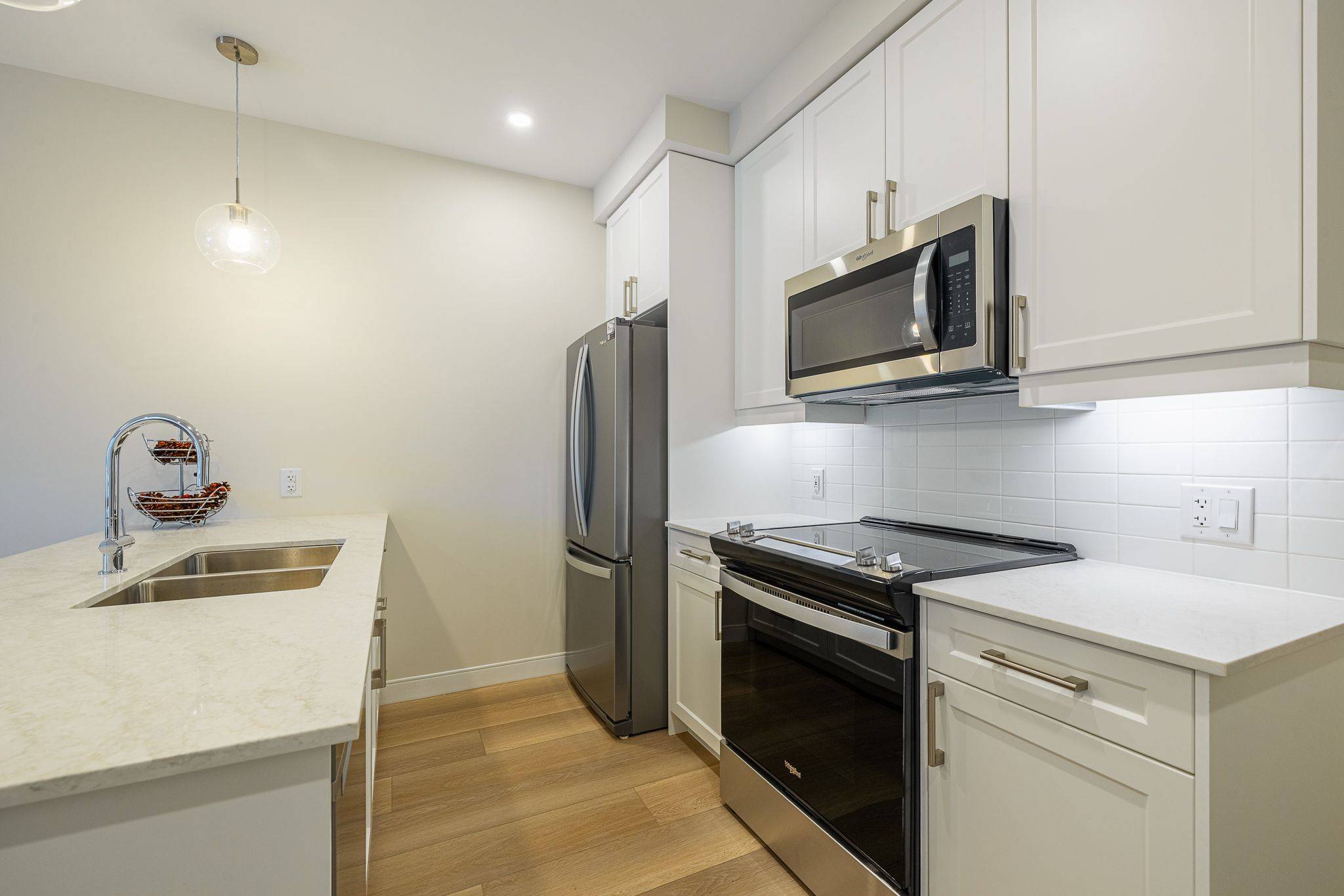 Port Colborne, ON L3K 0B9,118 West ST #403