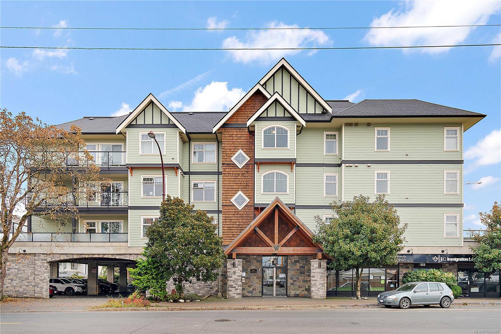 Langford, BC V9B 3V7,2881 Peatt Rd #407