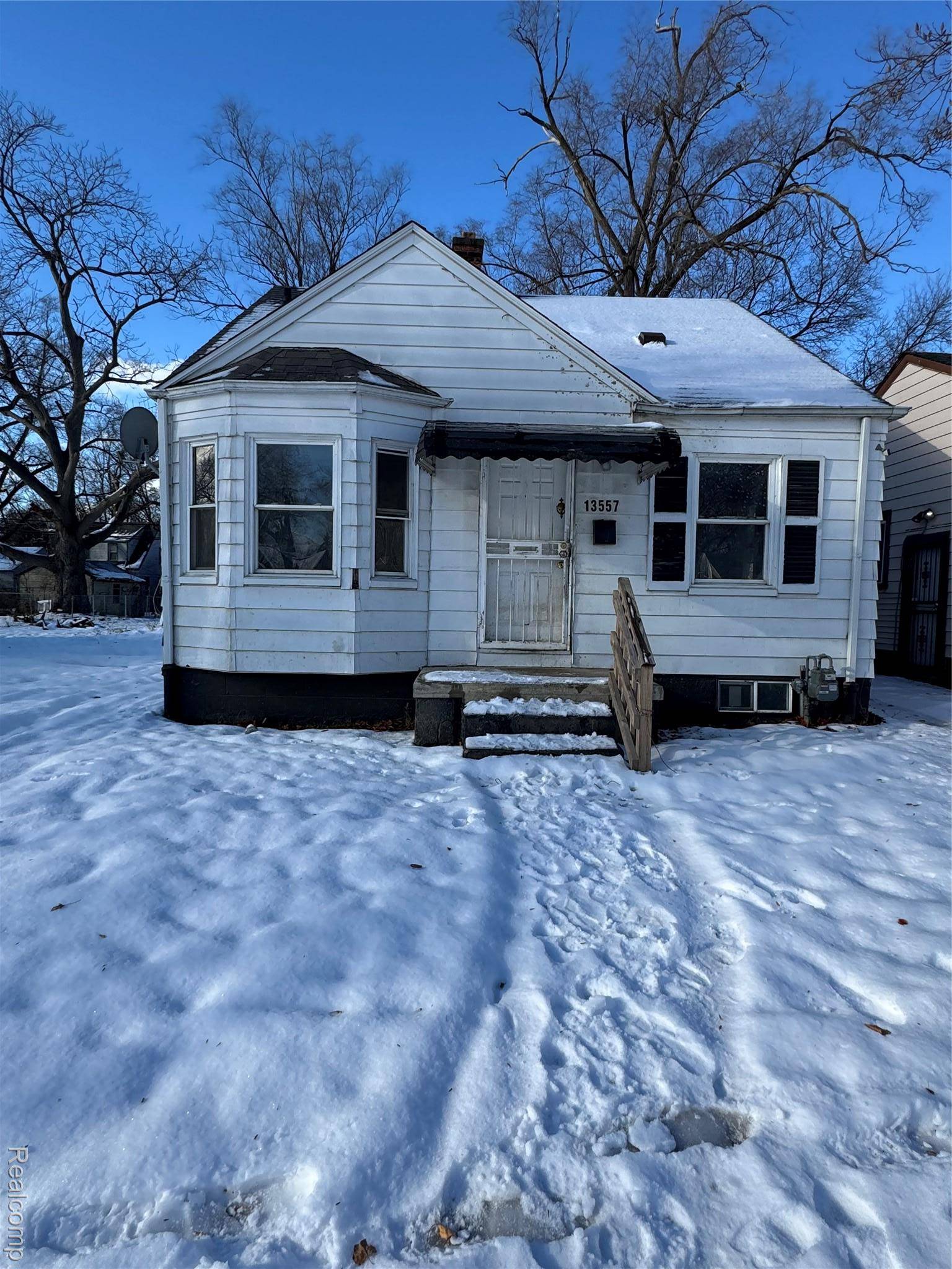 Detroit, MI 48223,13557 Faust AVE