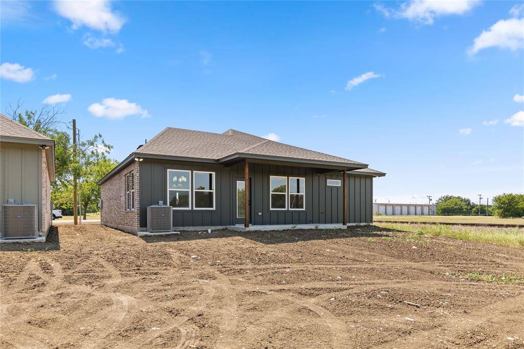 Mcgregor, TX 76657,98 Arthur Avenue