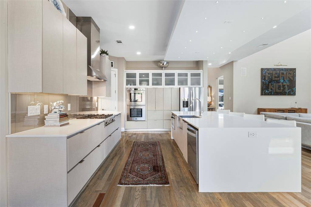 Dallas, TX 75220,3955 Park Lane