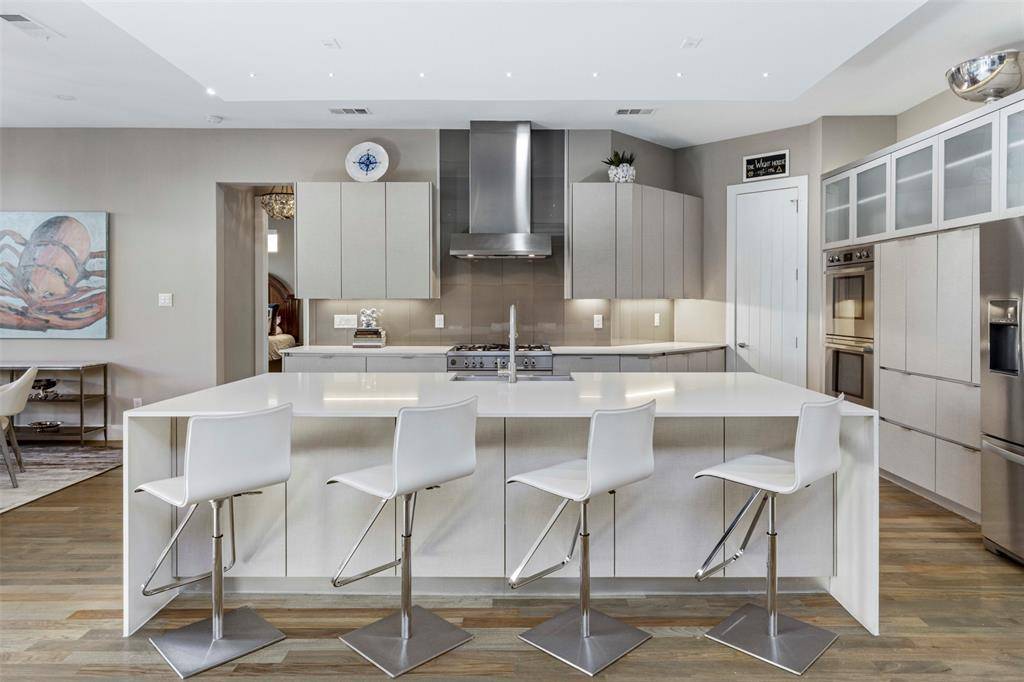 Dallas, TX 75220,3955 Park Lane