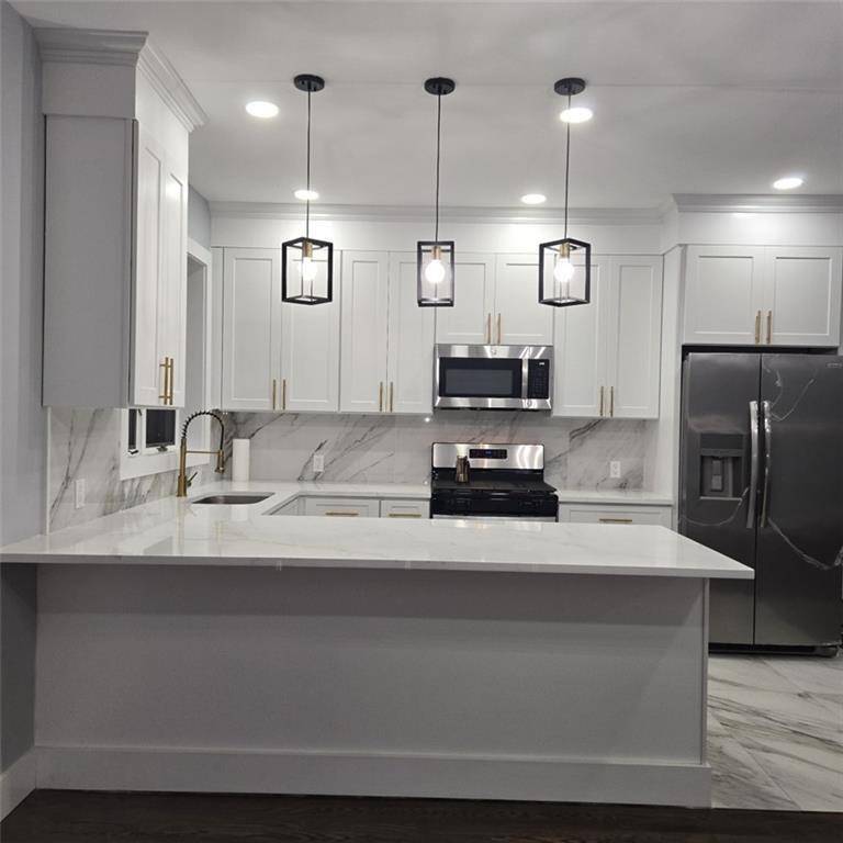 Brooklyn, NY 11235,2713 Avenue Y