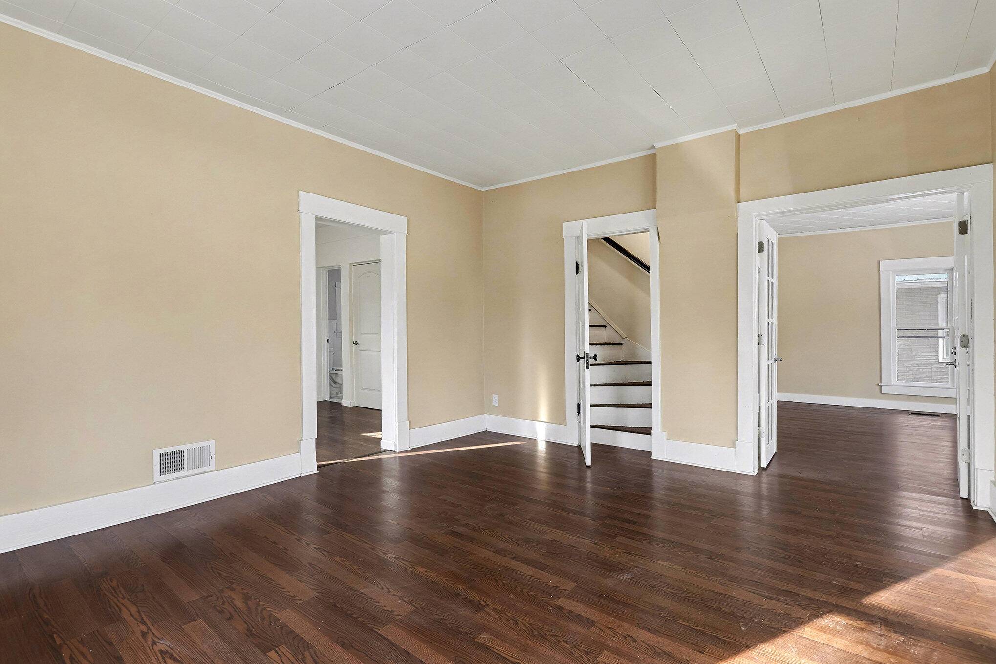 Watervliet, MI 49098,127 N Pleasant ST