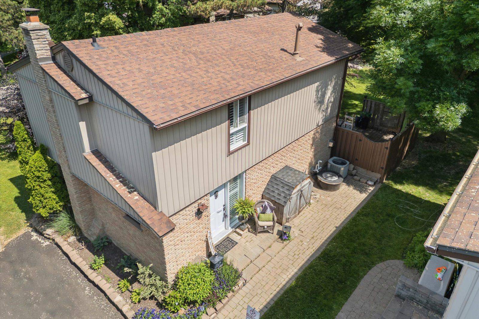 Mississauga, ON L5N 0A7,1825 Hyde Mill CRES