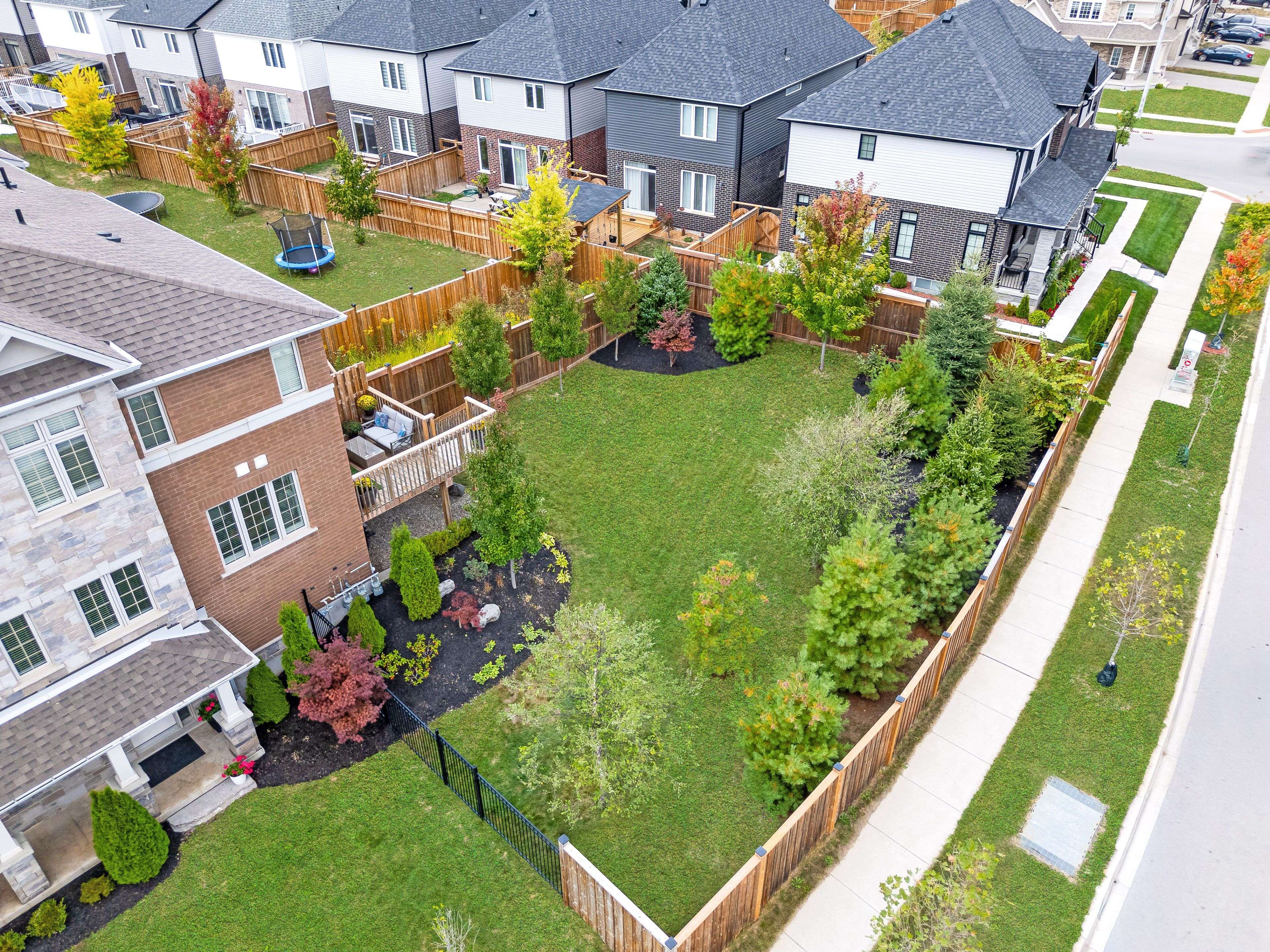 Kitchener, ON N2P 0J4,41 Sportsman Hill ST