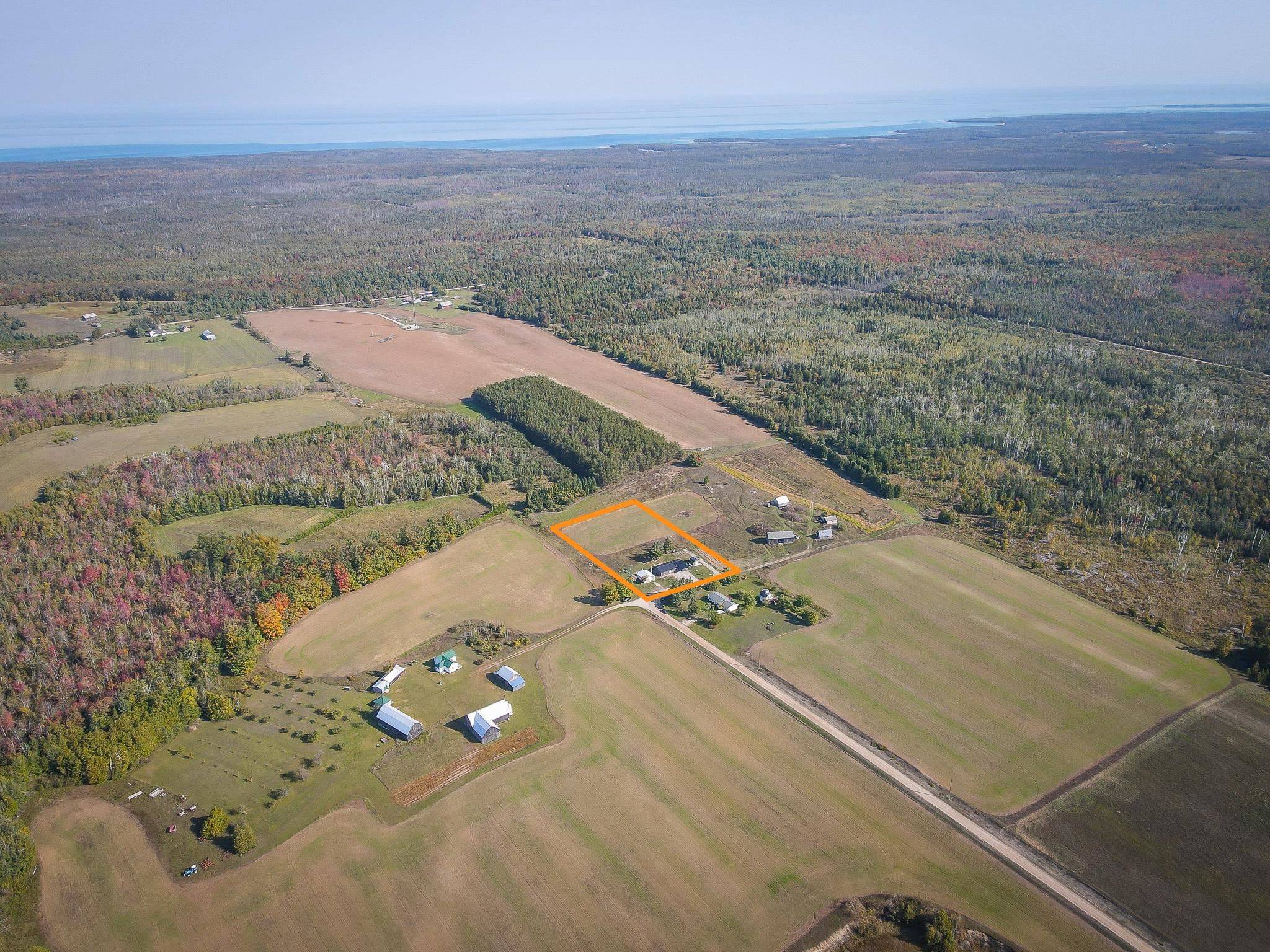 Posen, MI 49776,7557 Loop RD