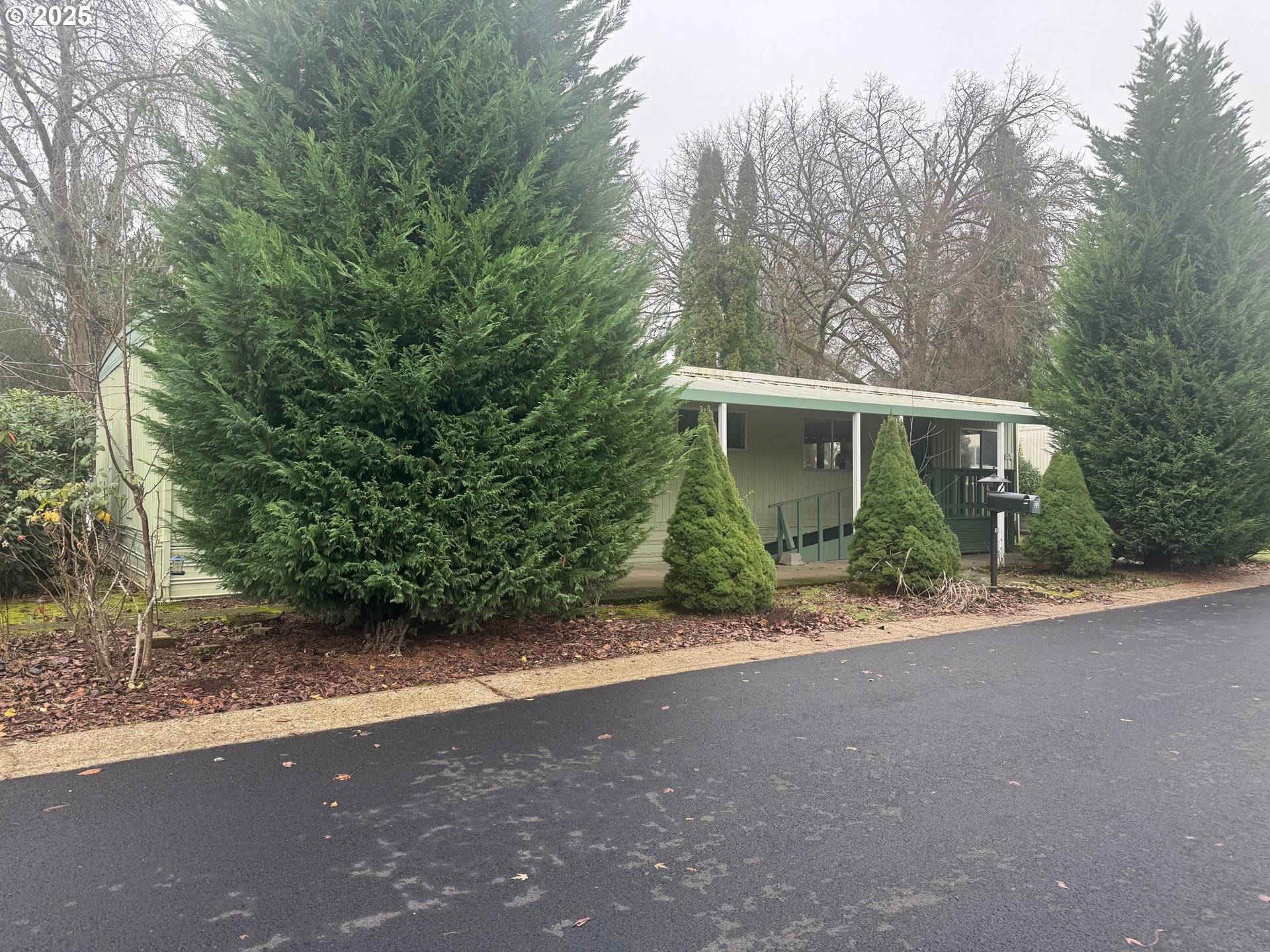 Hillsboro, OR 97123,2681 SE RIVER RD #22