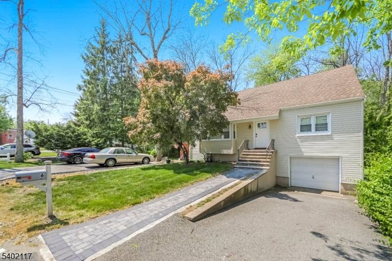 Montville Twp., NJ 07082,6 Waughaw Rd