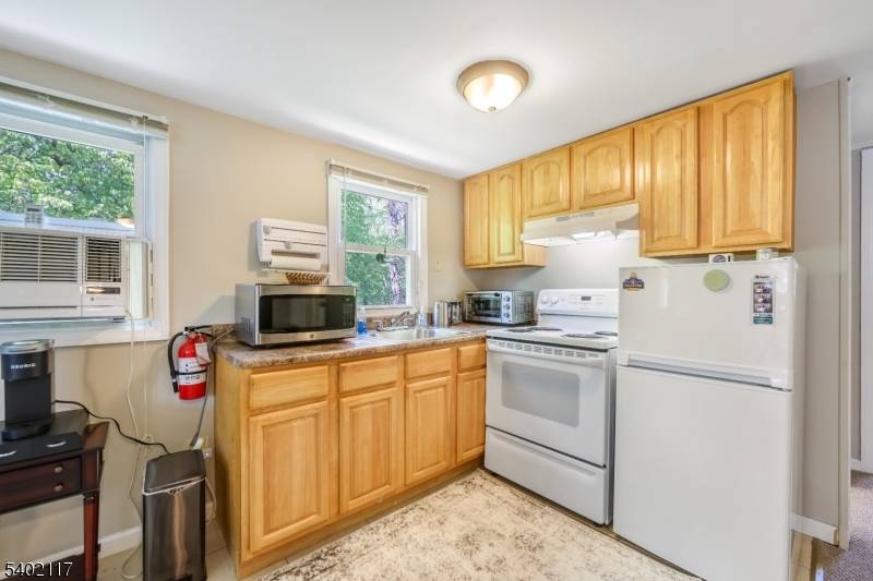 Montville Twp., NJ 07082,6 Waughaw Rd