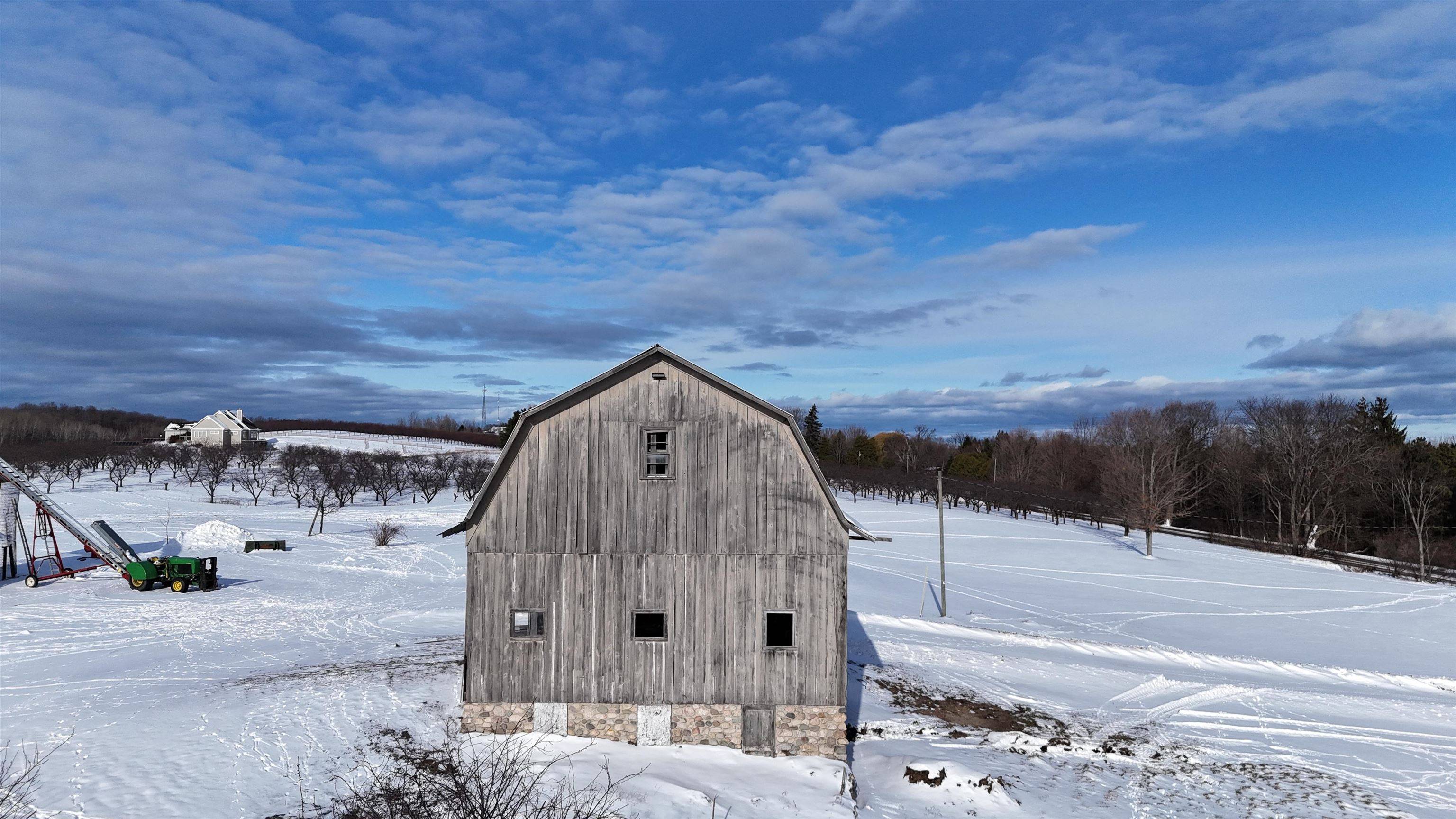 Northport, MI 49670,5717 N Overlook RD