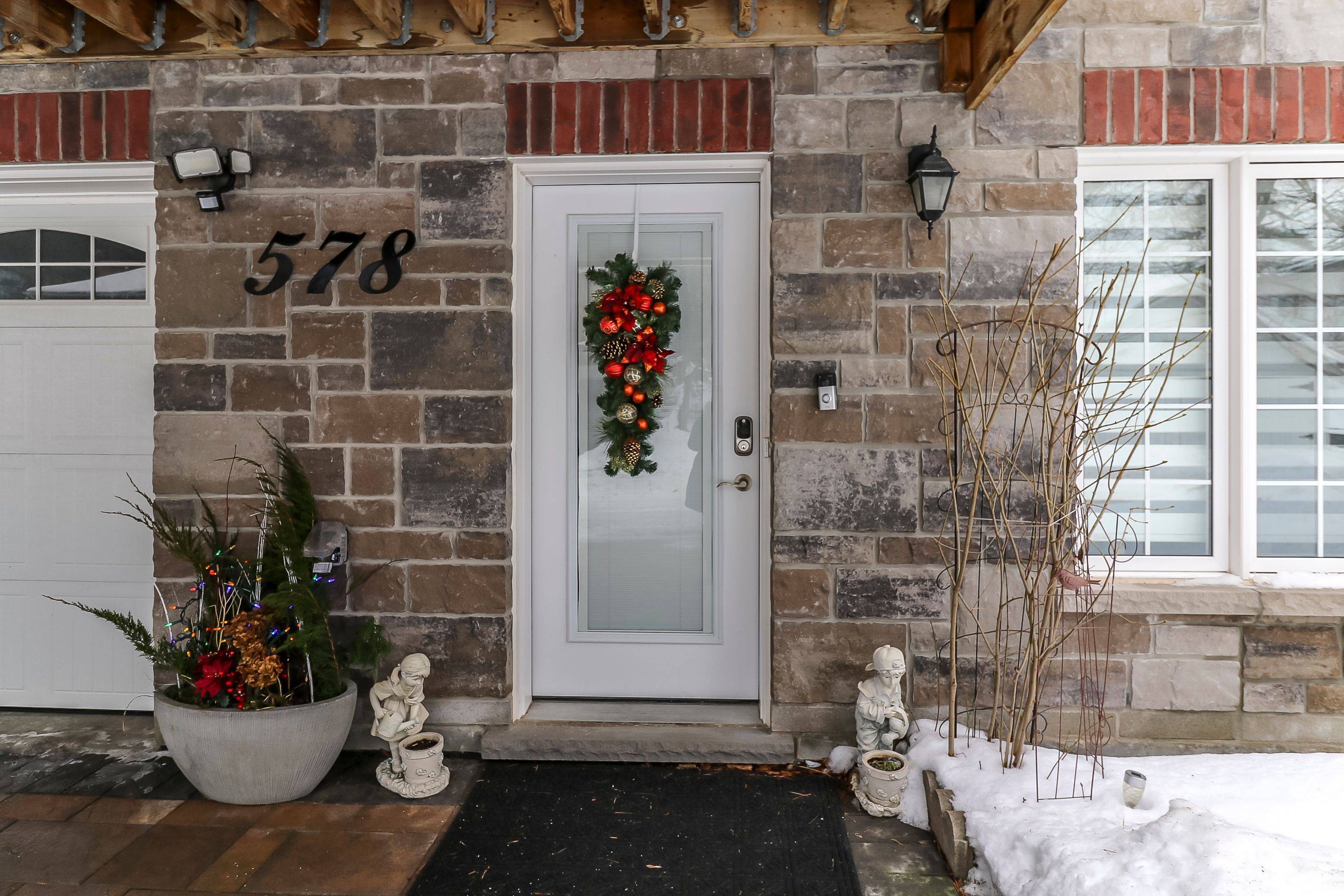 Wasaga Beach, ON L9Z 2H9,578 Mosley ST